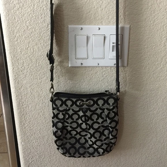 Coach cross over bag
