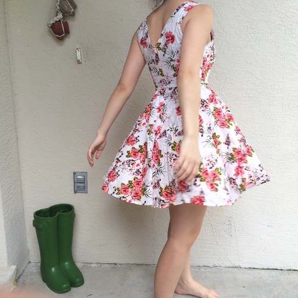 Kimchi Blue Vintage Inspired Floral Dress XS