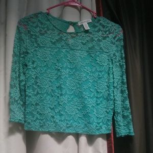 Long sleeve lace crop top
