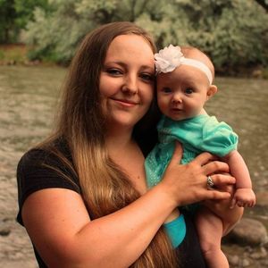 Meet your Posher, Chloe