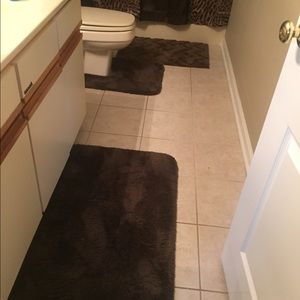 Bathroom rugs