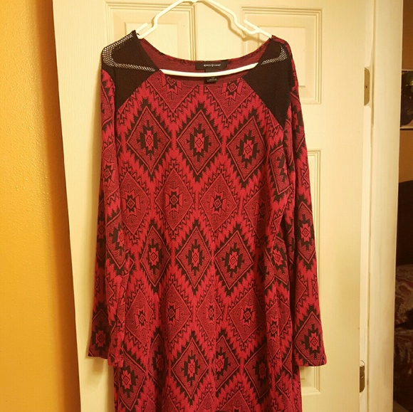 Dress - Picture 2 of 3