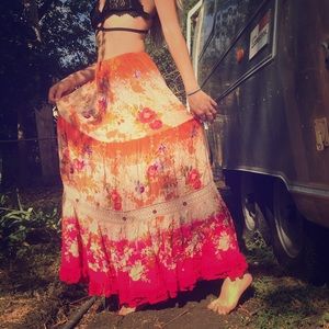 Bohemian flower print maxi skirt
