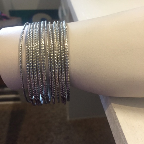 ✨5/$10✨ Set of 12 bracelets