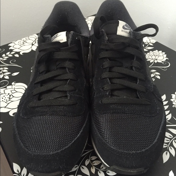Nike shoes like new