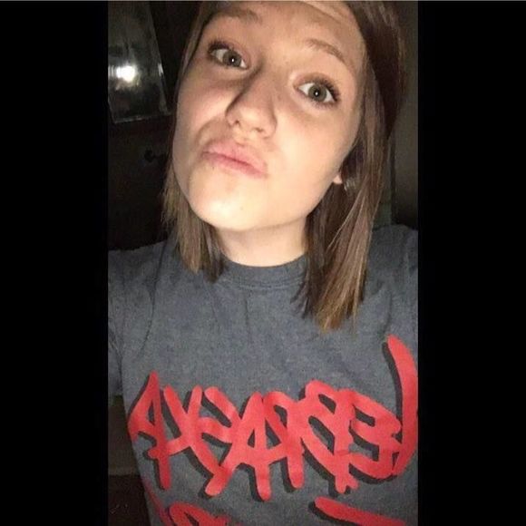 Meet your Posher, Isabel - Picture 1 of 1