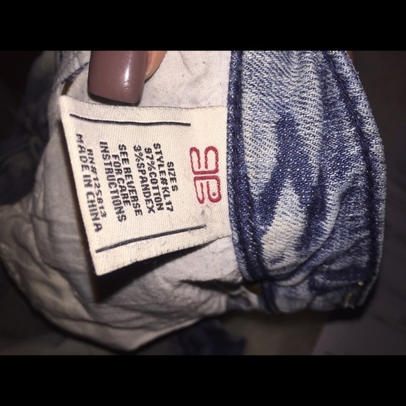 Shorts - Picture 2 of 3