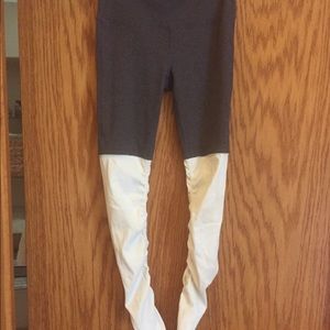 Alo goddesses legging new without tags.