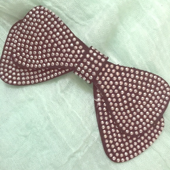 Nasty Gal Accessories - Large Bun Bow In Black With Silver Studs Glam Clip