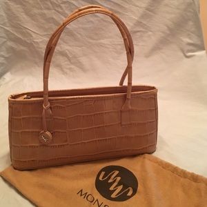 Monsac leather purse