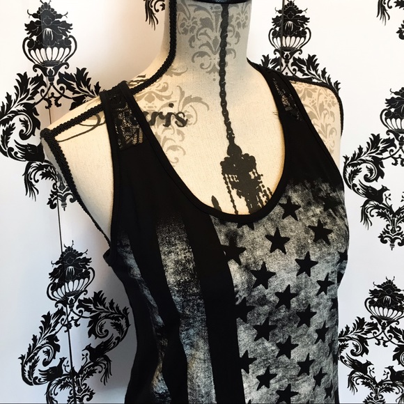 🍀 NWT! Flag Tank with Lace Back! - Picture 3 of 3