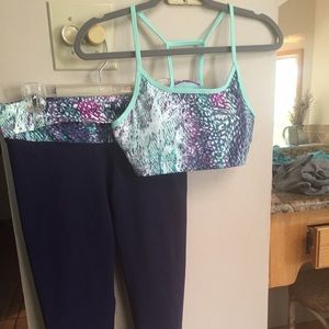 Fabletics leggings and top set