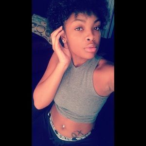 Meet your Posher, Ayanna