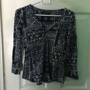 Lucky Brand V-Neck 3 quarter tee