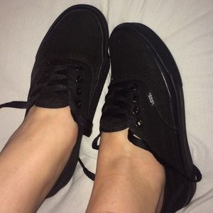 All black Vans