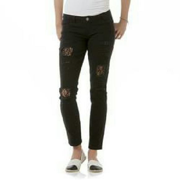 Destroyed lace skinny jeans