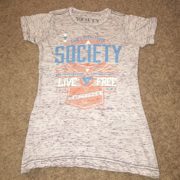 Graphic tee