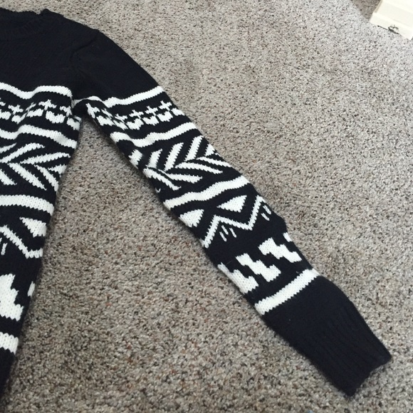 Sweater - Picture 2 of 2