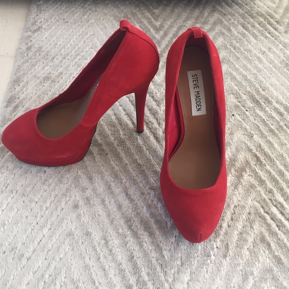 Heels - Picture 2 of 3