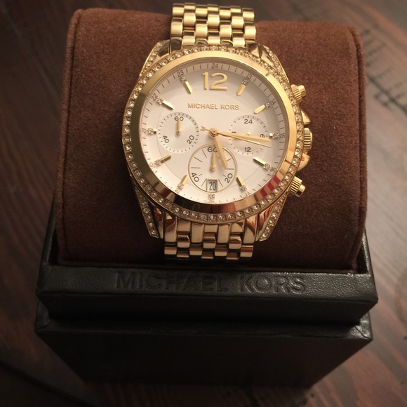 Michael Kors Accessories - Michael Kors MK5835 Chronograph Watch in Gold.