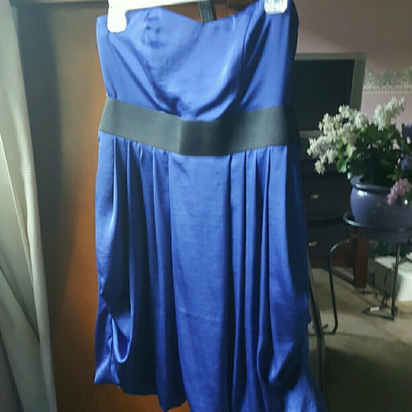Dress - Picture 3 of 3