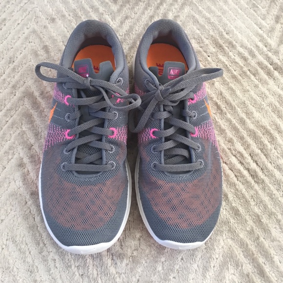 Nike Shoes - Nike shoes