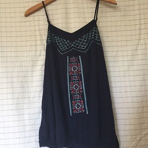 patterned tank top