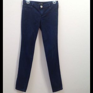 🛍L. E. I. Ashley trouble skinny jean