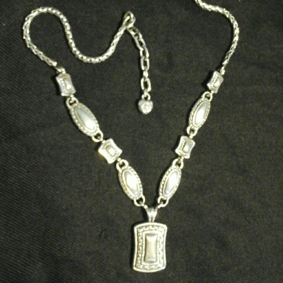 BRIGHTON REVERSIBLE SILVER & GOLD NECKLACE - Picture 4 of 8