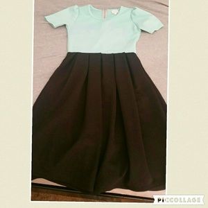 LuLaRoe Amelia Dress