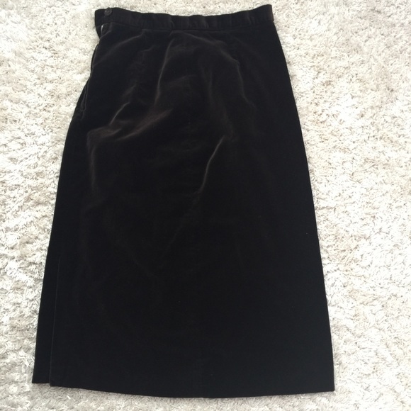 Chocolate brown velour skirt - Picture 3 of 4