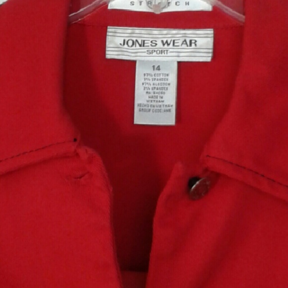 Red jean jacket - Picture 2 of 4