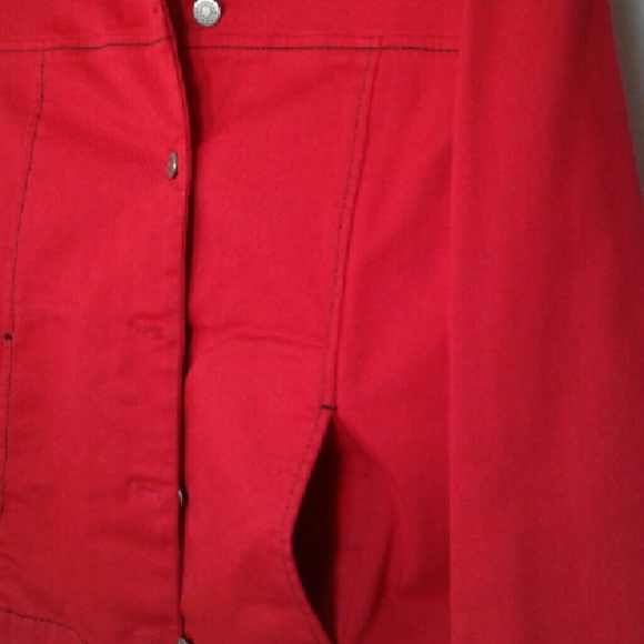 Red jean jacket - Picture 4 of 4