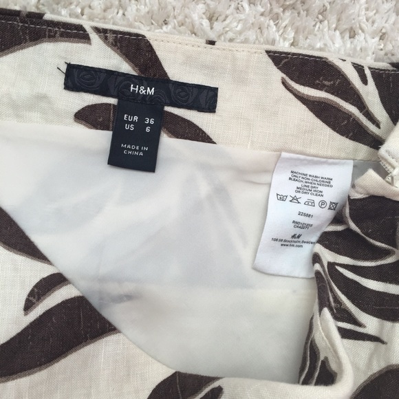 Skirt - Picture 2 of 4