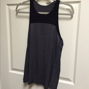Lululemon Clip-In Tie Back Tank Sz 6