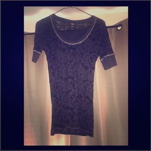 3 quarter sleeved shirt