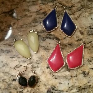 Faux Kendra Scott earrings!!!