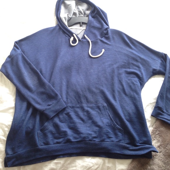 Oversized blue sweater