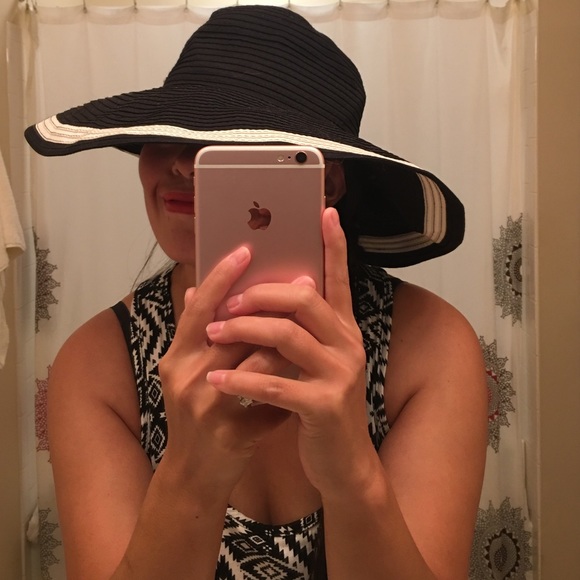 Lauren Ralph Lauren hat