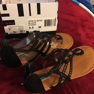 Black sandals size 6.5