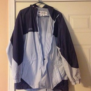 Columbia lightweight hooded jacket