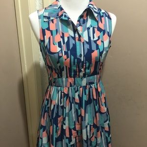 Forever 21 Retro Designed Sleeveless Dress Size 4