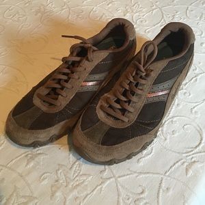 Skechers-Brown sneakers with Copper Accents