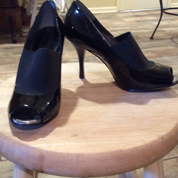 Patent Leather Peep Toe Pump
