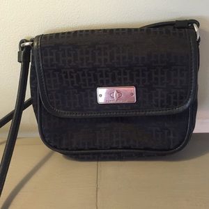 Small Tommy Hilfiger Purse