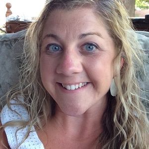 Meet your Posher, Kara