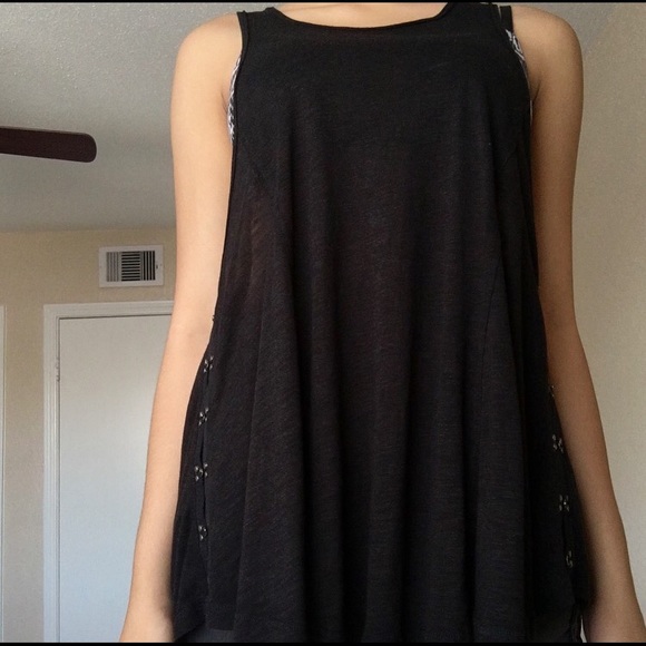 Black long tank top - Picture 1 of 3