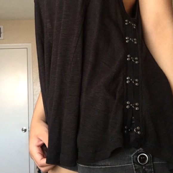 Black long tank top - Picture 2 of 3
