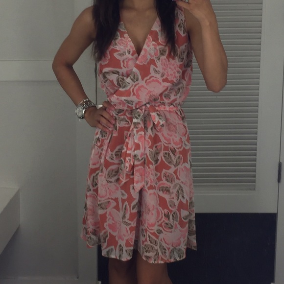 Loft Floral Dress - Picture 2 of 2