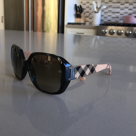 Burberry sunglasses